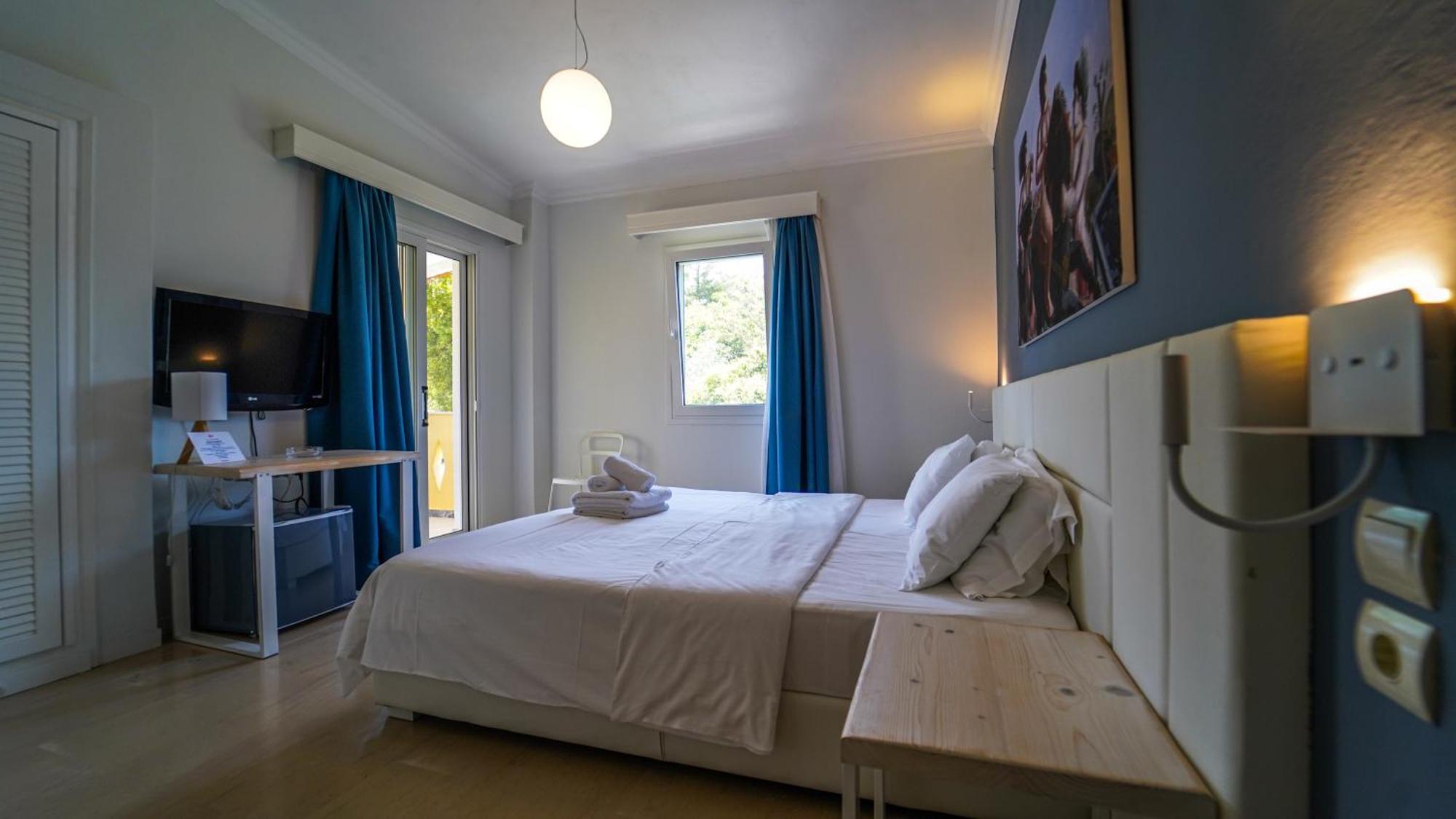 Cape North West Hotel Parga Ngoại thất bức ảnh