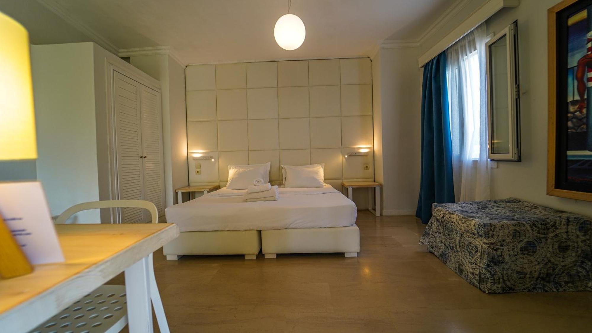 Cape North West Hotel Parga Ngoại thất bức ảnh