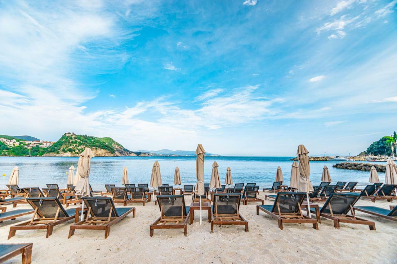 Cape North West Hotel Parga Ngoại thất bức ảnh